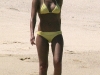 Jessica_Alba_yellow_bikini_candids0010_122_486lo.jpg