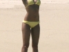 Jessica_Alba_yellow_bikini_candids0014_122_841lo.jpg