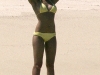 Jessica_Alba_yellow_bikini_candids0031_122_1054lo.jpg