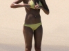 Jessica_Alba_yellow_bikini_candids0047_122_791lo.jpg