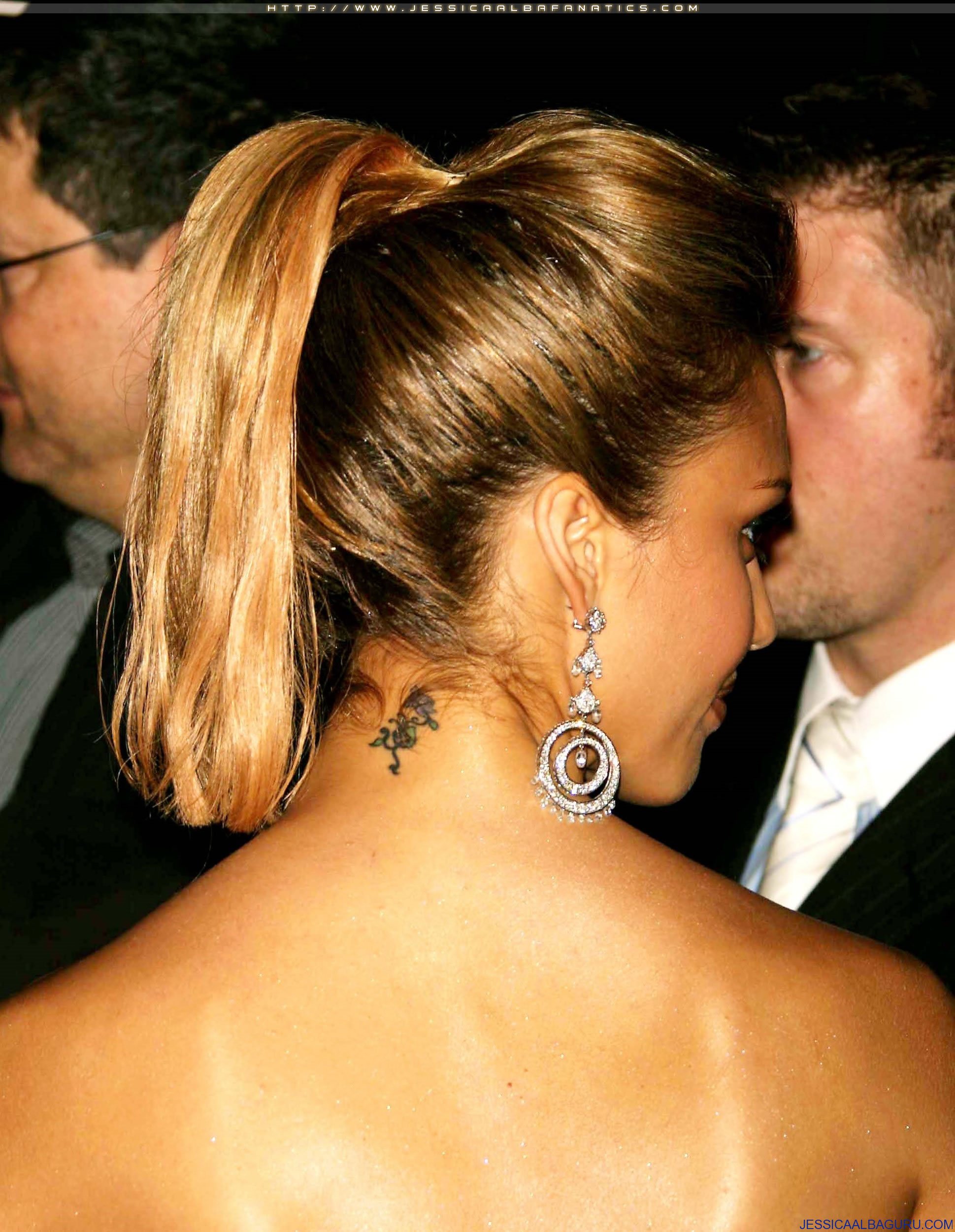 Jessica_Alba_-_Fantastic_Four_New_York_Premiere_-_July_6th_2005_024_122_862lo.jpg